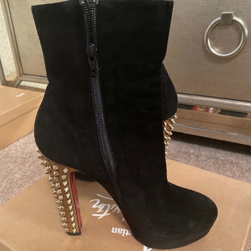 Christian Louboutin Taclou Booty